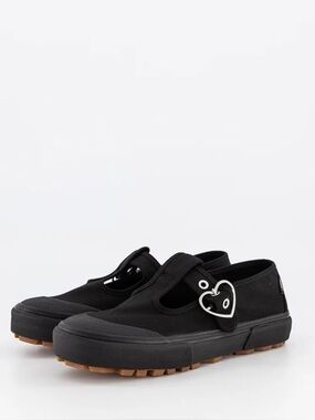 NWOB Women’s Heart Buckle Black T Strap Mary Jane Sneakers 9.5